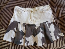 Mini-jupe blanche et camouflage "vache" Taille S/M , 36/38