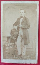 Photographie  CDV XIXéme  HOMME en Pied - Studio SEMAH Paris