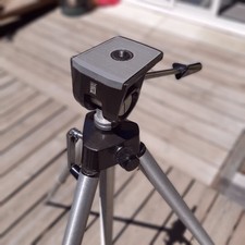 Trepied PIED TELESCOPIQUE  SLIK  très bon état