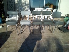 5 CHAISES DE BUREAU,  EN SKAI GRIS ET PIEDS CHROME