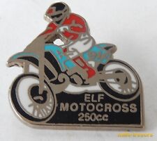 Ancien PIN'S : ELF MOTOCROSS 250cc - E.B.C. FRANCE - Série Moto