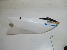 CACHE LATERAL GAUCHE (YCF  150 Bigy - 91656,15)