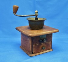 ANCIEN MOULIN A GRAINES OU A CAFE