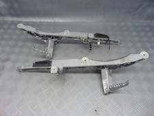 SUPPORTS PÉDALES ARRIÈRE YAMAHA T MAX 530 DX 2017 2019 GARANTIE 3 MOIS