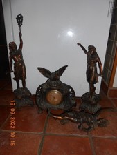garniture de cheminée ancienne 1 pendule et 2 statues 