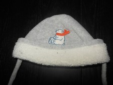 bonnet bébé 50 cm gris et blanc motif ours