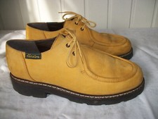 Chaussures mocassins semelle caoutchouc lourdes KARSTON 40 daim jaune orange