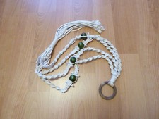 Suspension en macramé porte-plantes
