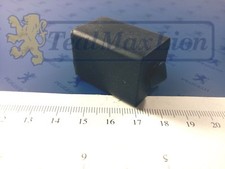 Butée caoutchouc d'arrêt inférieur de vitre Peugeot 504 cabriolet