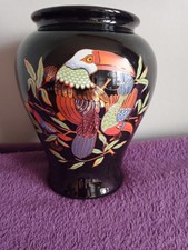 vase décoratif motifs toucans 