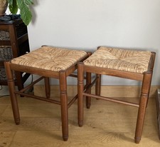 Deux Tabourets rustiques paillés (livrables)
