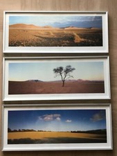 3 cadres en alu argent avec affiches de Chris Simpson