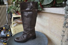 Bottes tout cuir marque ESSENTIEL pointure 36