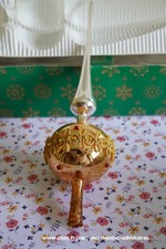 Ancienne  décoration de Noël :  flèche d'arbre,cimier dans sa boite, doré