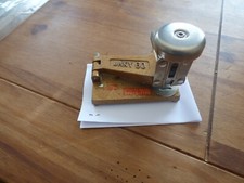 ANCIENNE PETITE AGRAFEUSE JAKY 60