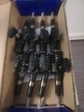 INJECTEURS  SIEMENS PASSAT  GOLF  AUDI  03G130073T 