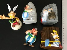 LOT Figurines POT CRAYONS pub QUICK  ASTERIX OBELIX  - 1999 PVC - 10 cm 