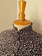 CAROLL : SUPERBE CHEMISIER COL HAUT IMPRIMÉ ROSE NOIR AUTOMNE RENTRÉE 