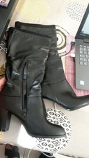 PAIRE CHAUSSURE BOTTES SIMILI CUIR    TAILLE 38  BON ETAT