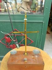 Balance Trébuchet Portative pharmacien Apothicaire XIX ème Siècle Laiton Bois 