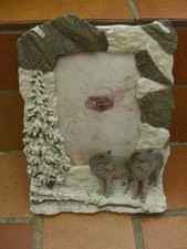 cadre résine 3D motif loups sauvages, grotte, sapin, neige porte-photos à poser
