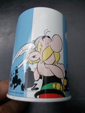 UDERZO GOSCINNY ASTERIX superbe pot à crayons 1996 Romains TBE tirage épuisé !