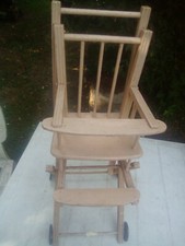 Ancienne chaise haute/poussette  pour poupée en bois