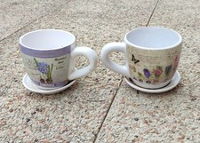 LOT 2 TASSES PORTE PLANTES OU FLEURS