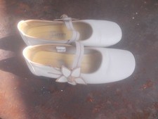 CHAUSSURES  JB MARTIN T 34,5 TBE A 12€ ACH IMM FP COM MOND RELAY A VOIR