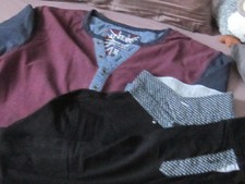 lots de deux hauts pour hommes