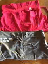 Lot De 2 Petits Jupes De Plage État Neuf T 42 Dont Une Jupe Tribord Décathlon