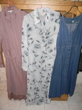 LOT VETEMENTS FEMME TAILLE 38/40 : ROBES et ENSEMBLES + TEE-SHIRT (12 articles)