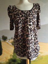 Haut motif léopard GÉRARD DAREL taille 38/40 en très bon état