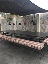 Table metal marocaine artisanale 3.5Mx1M avec 2 bancs haut de gamme, int ou ext.