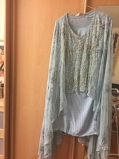 Asian Formel Cape Robe