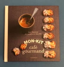 Petit Kit café gourmand - 1 livre + petits moules silicone