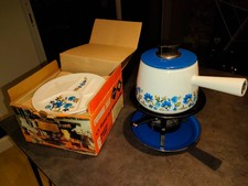 !!! Service à fondue Vintage avec assiette vintage  !!