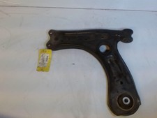 Triangle avant gauche VOLKSWAGEN POLO 4 PHASE 2 1.2i - 12V /R:53592547