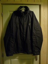 Veste sport homme noire taille XXL running, footing... en très bon état.