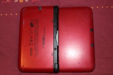 console nintendo 3ds xl rouge  avec chargeur/stylet et carte sd 4go 
