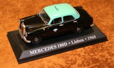 Lot de 2 Miniatures Taxi  MERCEDES au 1/43 "Collection Taxi du Monde" 1ère série