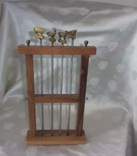 4 ANCIENS HATELETS OU PIQUES BROCHETTES SUR  SUPPORT EN BOIS