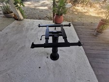 pied de table camping car télescopique à vérin ISLE