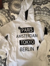 Sweat a capuche blanc et noir avec écriture ZARA