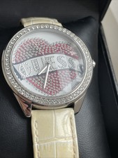 GUESS - W70018L1 - Montre Femme - Quartz - Analogique - bracelet cuir Coeur TBE