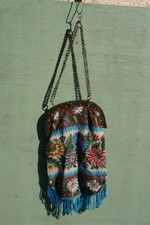 ancien sac pochette en perles costumes d'époque lot N° 2