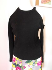 Pull noir épaules ouvertes 40/42 Neuf