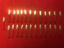 25 ANCIENNES CUILLERES MEPPS AGLIA LONGUES DOREES N°2