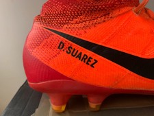 DENIS SUÁREZ FERNÁNDEZ NIKE MATCH WORN BOOTS - BARCELONA