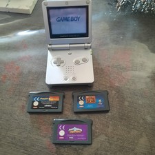 GAME BOY ADVANCE SP GRIS avec 3 jeux
